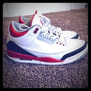 Jordan 3's Retro Fire Red
